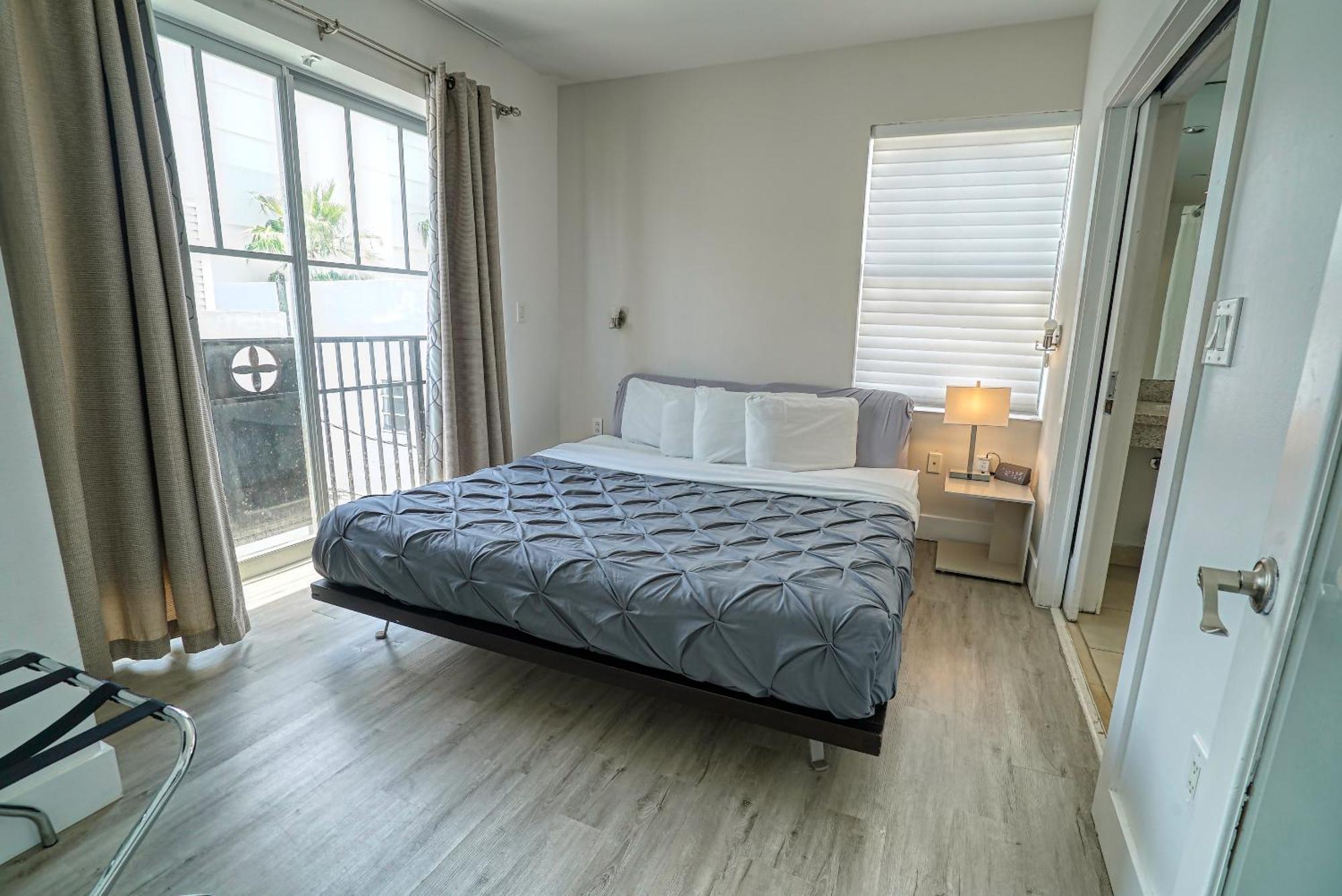 Deluxe Apartments At The Congress Miami Beach Bilik gambar